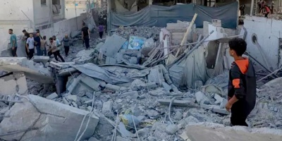 Las autoridades de Gaza denuncian 25 muertos tras un bombardeo israel a una escuela en Jan Yunis