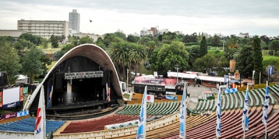 El carnaval 2025 llega con la reinauguracin del Teatro de Verano Ramn Collazo