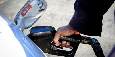 Gobierno define en horas tarifas de los combustibles