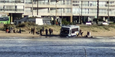 Dos pasajeros que viajaban en el mnibus que choc en Pocitos declaran este martes ante Fiscala