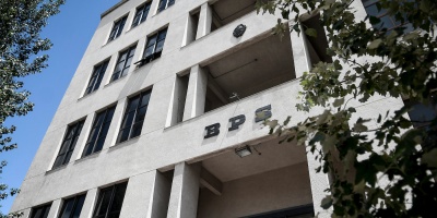 Funcionarios de BPS de Montevideo realizan paro parcial este mircoles