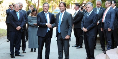 El presidente de la repblica, Luis Lacalle Pou, recibi a su homlogo de Colombia, Gustavo Petro, en la residencia oficial de Surez y Reyes