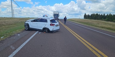 Una mujer de 38 aos falleci tras despistar en su auto y volcar