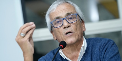 Juan Castillo: "Quin es Gonzlez Urrutia, l se autoproclama presidente y tampoco mostr las actas"