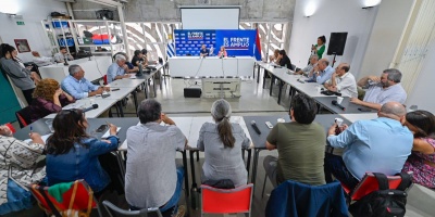 Bancada de senadores del Frente Amplio se reuni en la Huella de Seregni para proyectar el ao legislativo