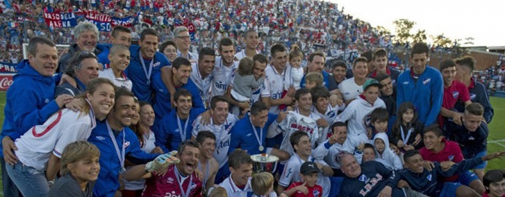 Futbol Uruguayo: Nacional ganó la Tabla Anual del Campeonato Uruguayo  2014-2015